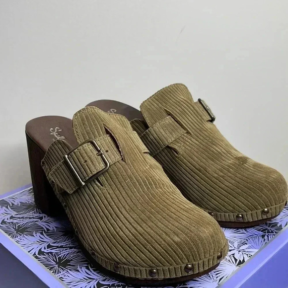 Splendid olive clogs  - Picture 4 of 11